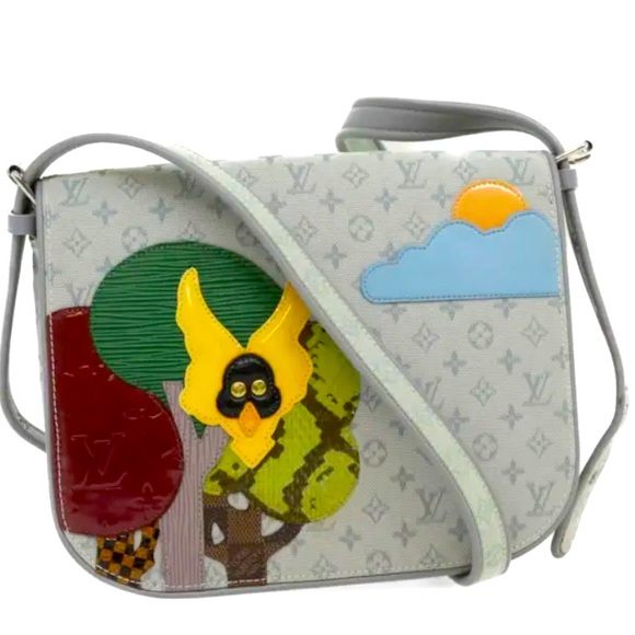 Authentic Louis Vuitton crossbody bag - Picture 1 of 7